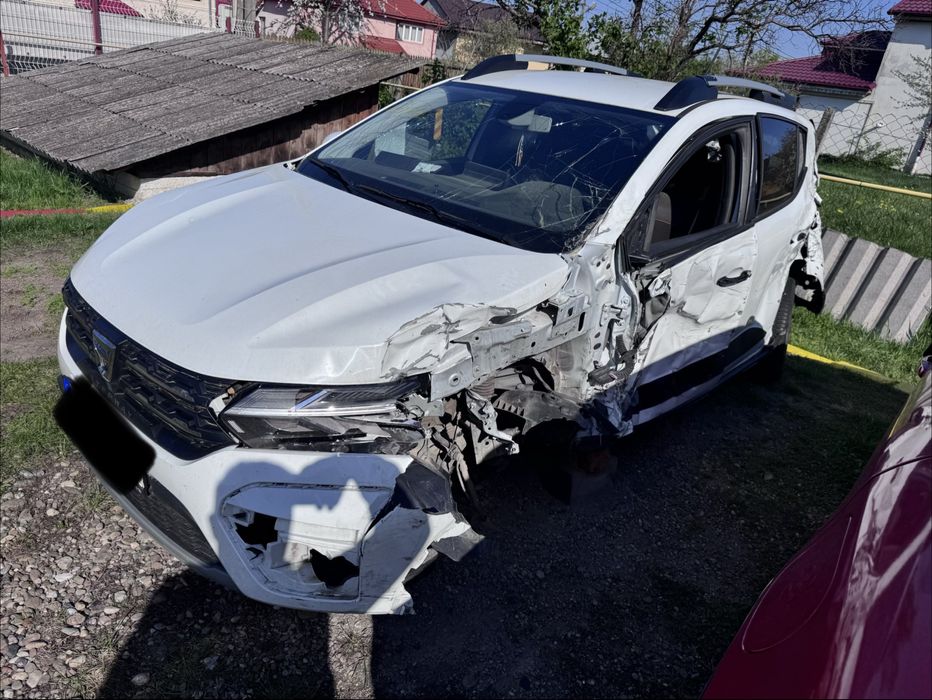 Dacia Sandero Stepway 2022 avariat 1.0 benzina TCE 90 TVA deductibil inclus