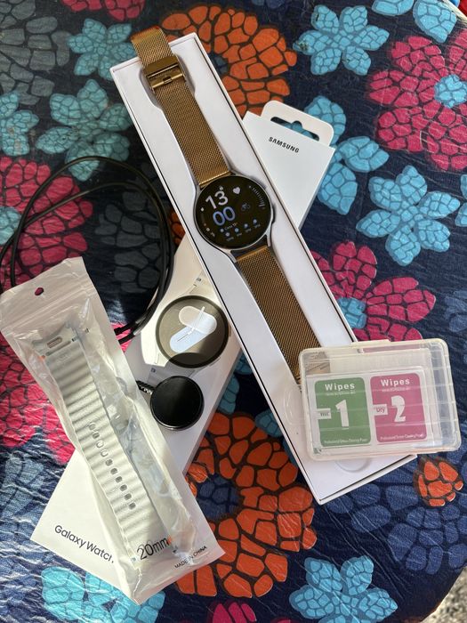 Samsung Galaxy A55 5G & Samsung Galaxy Watch 7