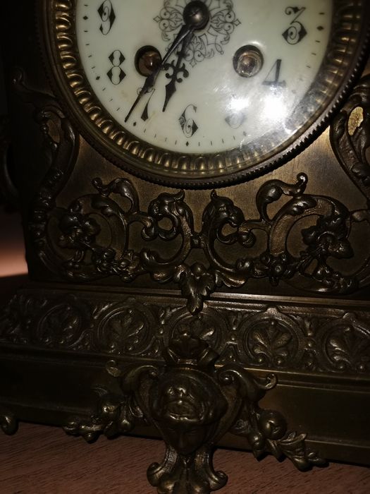 Френски каминен часовник 19 век