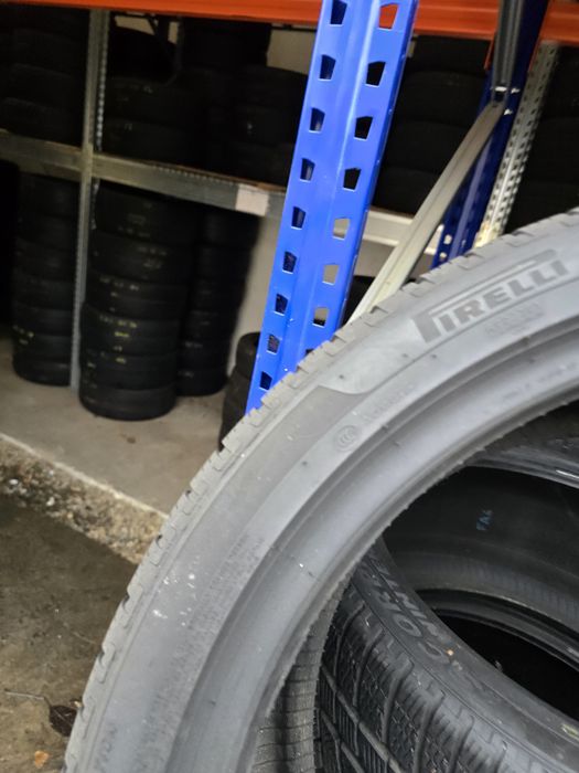 Set 305.35.21 pirelli m+s