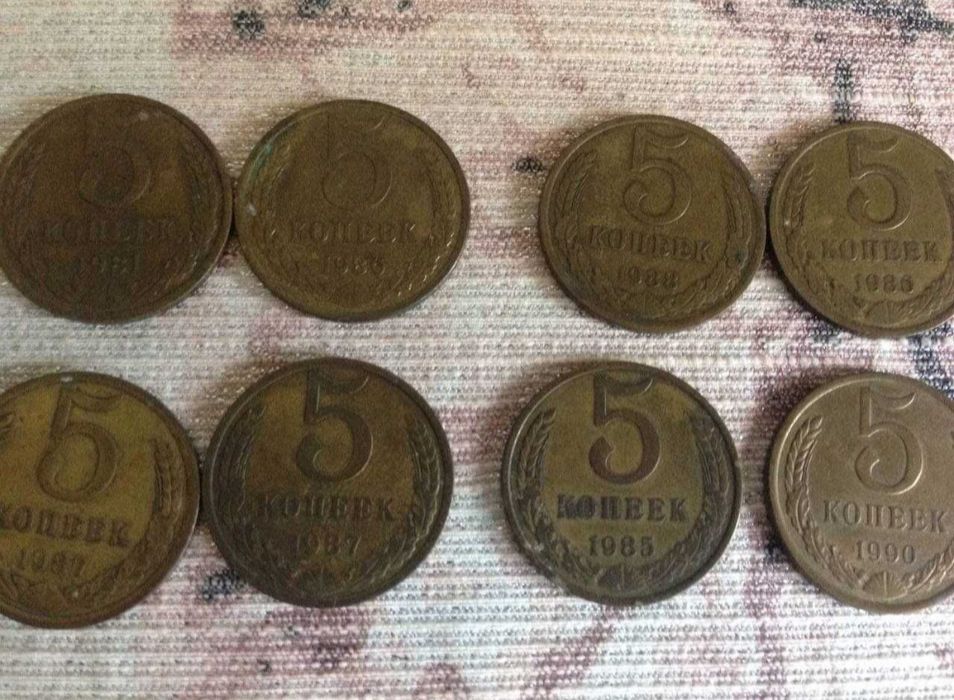 Продам монеты разные