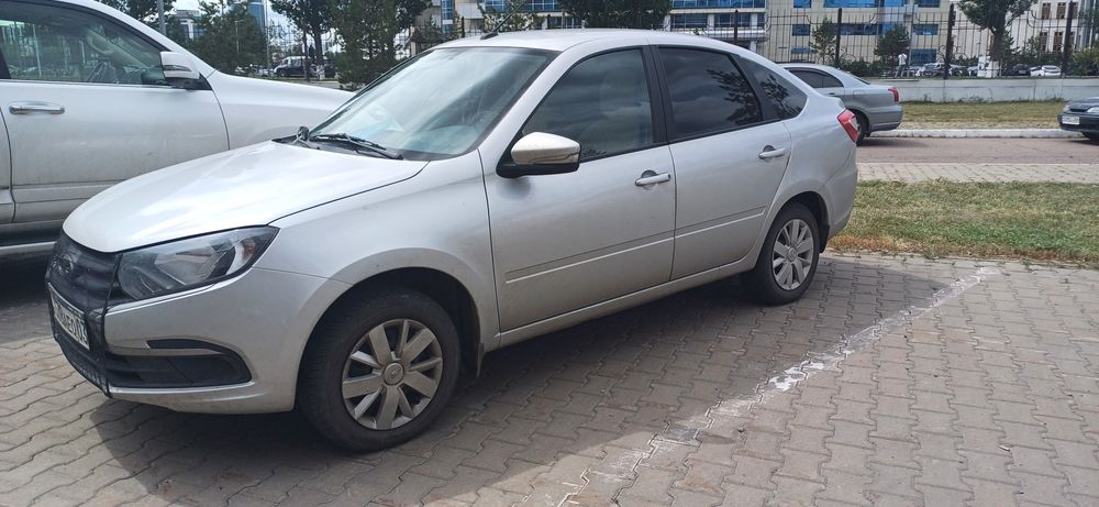 Лада Гранта лифтбек