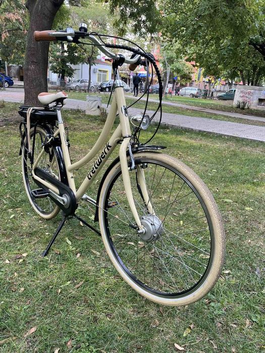 Нов 28 цола електрически алуминиев велосипед с 7 скорости чисто нов