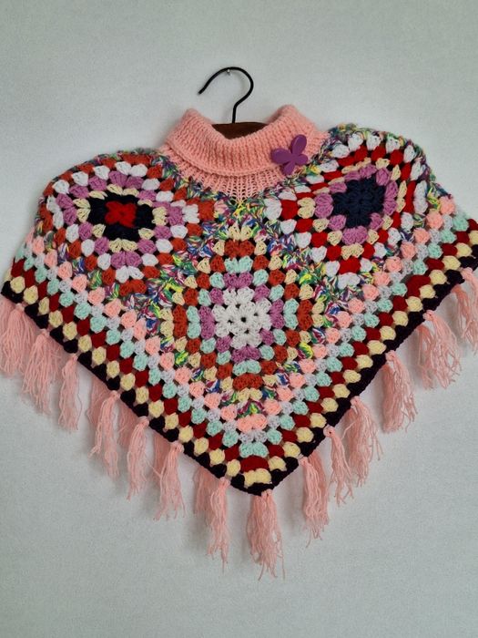 Poncho copii.Crosetat manual.