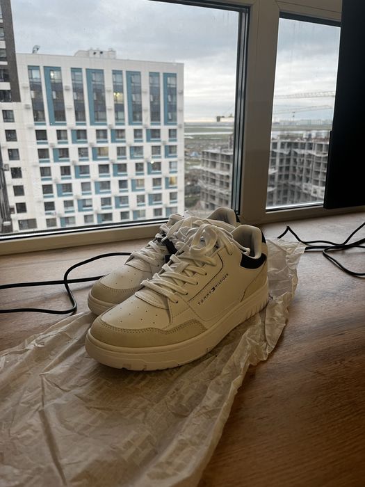 Продам оригинальную обувь Tommy Hilfiger