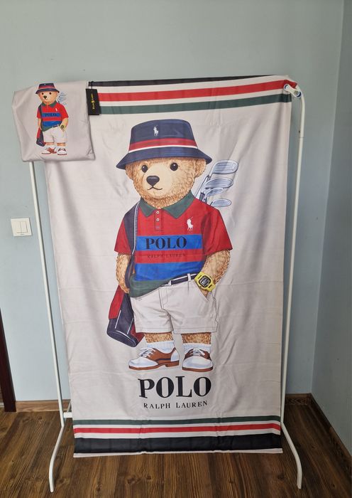 Страхотна плажна хавлия 
POLO RALPHLAUREN
,голям размер 180см х 90см 
нова с етикет 

Най-висок клас материя и

изработка

Всеки един продукт идва в п