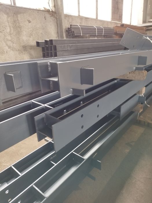 Рязане на метал на лентоотрезна машина на профили, тръби, шини, винкел