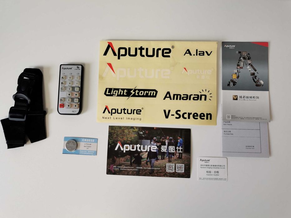 Aputure Light Storm LS C120D II (V-mount) професионално LED осветление за фотография, видео или влогинг