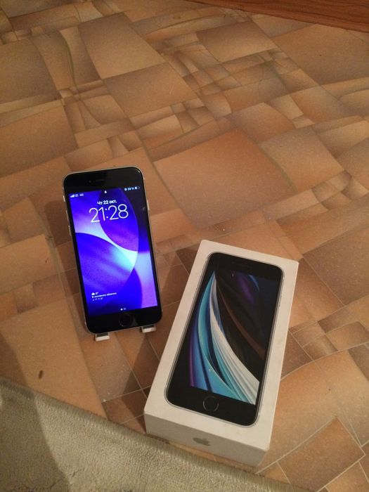 iPhone se2020/128gb