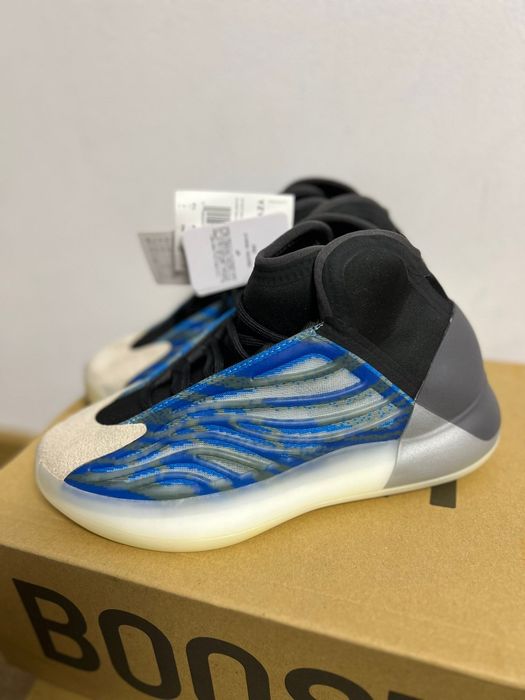 Adidasi. Adidas yeezy unisex