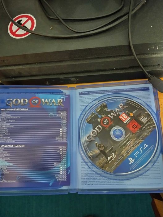 PS4 PRO топ параметри за модела не е крактнато има и бонуси към него