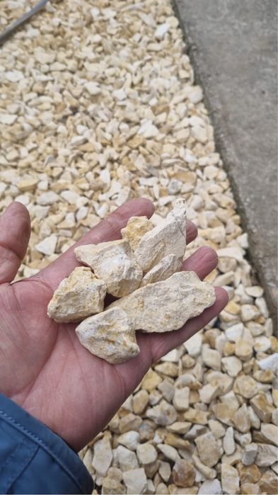 Piatra decorativa gradina/curte/piatra crem/roscata(clinceni/domnesti-sabareni/ciorogarla-bacu/bragadiru-magurele-jilava-popesti leordeni-glina-
