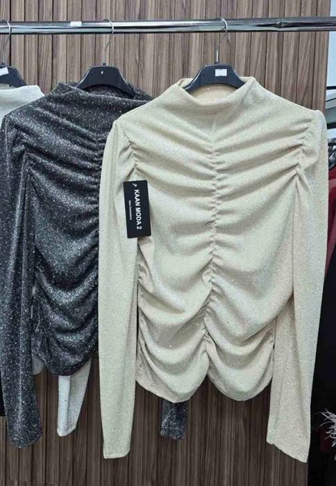 Нова! Дамска блуза с камъни в бежово