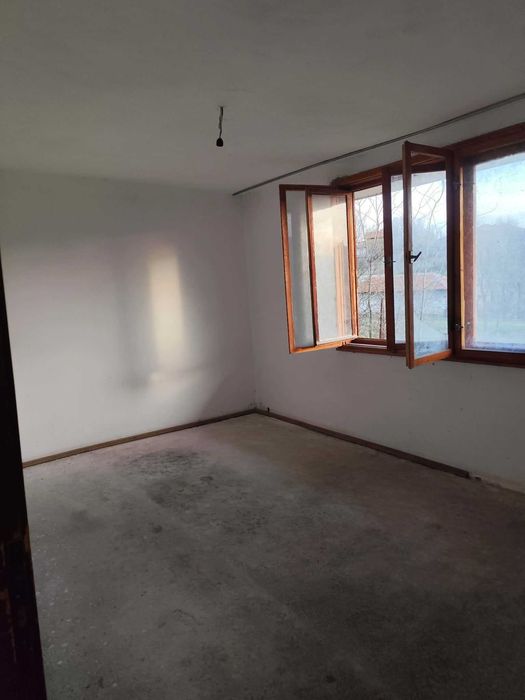 Продава се Къща в с. Въгларово, Област Хасково - 10440 кв.м за 4 €/кв.м - Снимка #4