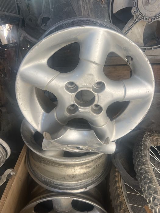 Авто разбор митсубиси каризма