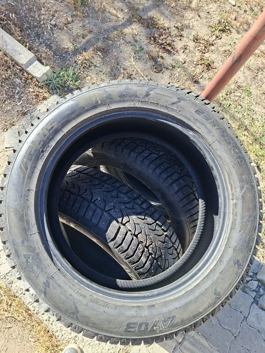 Продам шины 235/55/19 китай