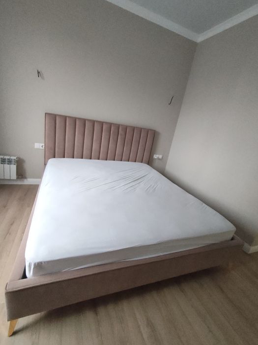 Продам кровать 200х180