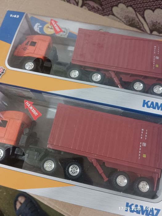 Игрушка КамАЗ 1/43 Контейнеровоз