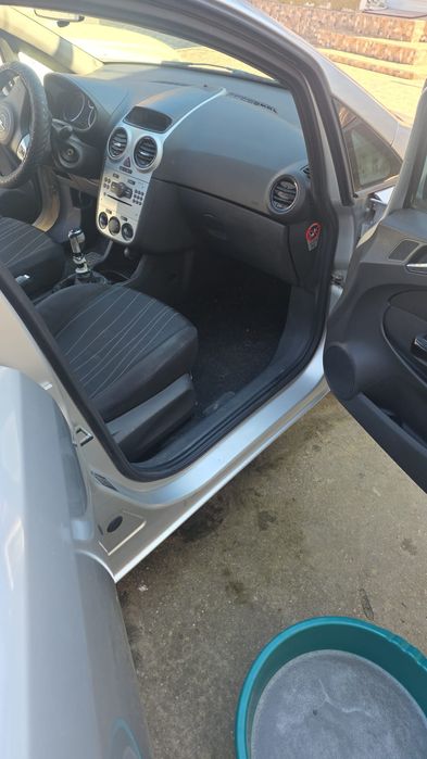 Vand Opel Corsa 2010, 1.2 benzina