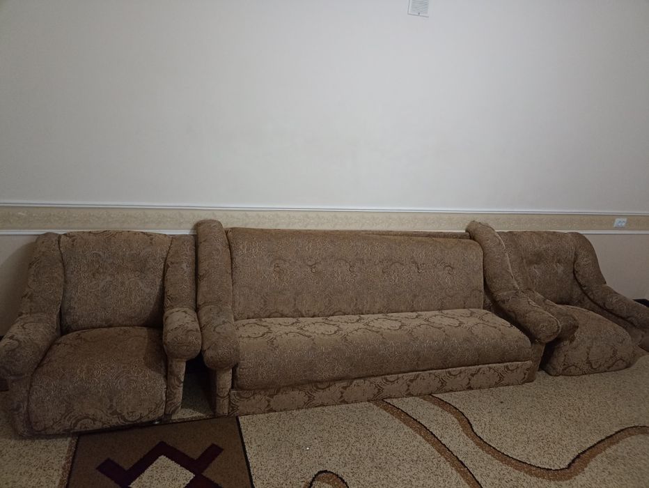 Диван и кресло б/у