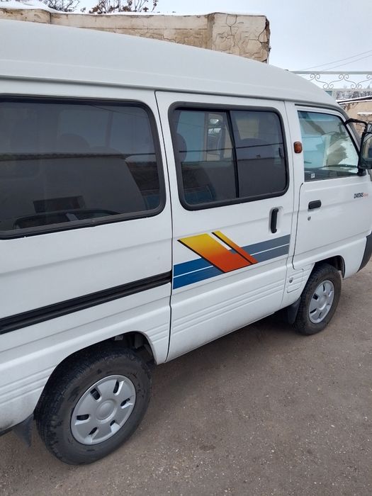 Yili. 2025 probeg 3.600. Gaz .propan. Polik chexol  qilingan