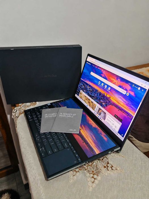 ASUS ZenBook Pro Duo UX581GV i7-9750H GHz, 15.6", 4K, OLED, 16/1Tb