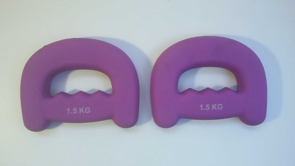 2 тежести/гирички по 1.5 kg, розови