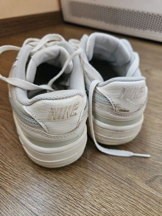 Маратонки  Nike air force 1'07