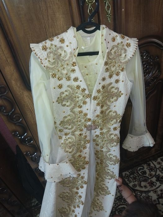 Kelinlik kòylagi sotiladi kòp kiyilmagan