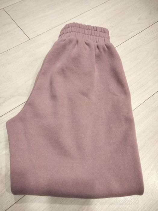 Продам спортивные штаны на девочку