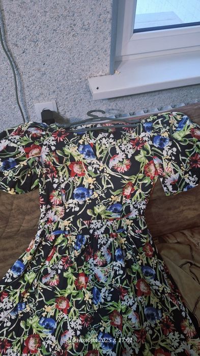 Шикарное платье 44 размера