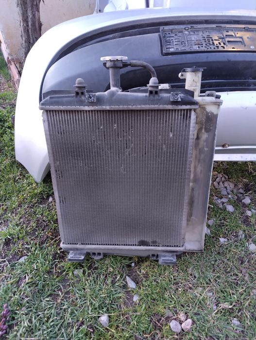 Ситроен C1 само на части! Перфектен двигател и ходова част!