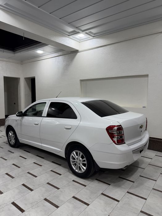 Chevrolet Cobalt 2022 — 4