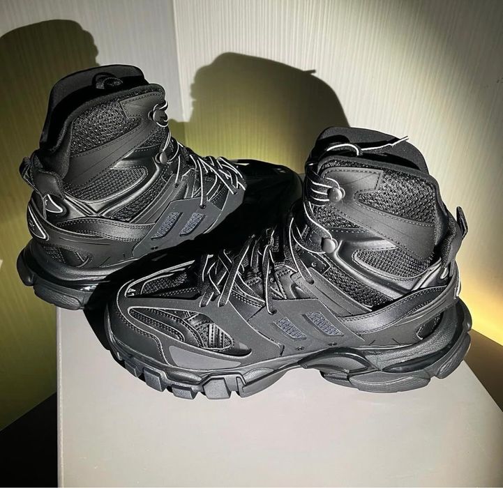 Balenciaga track high negri