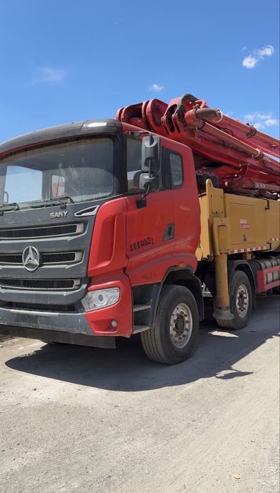 Башенный кран XCMG 6015 8 тонна
