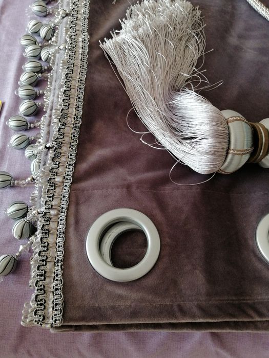 Продам готовые шторы.