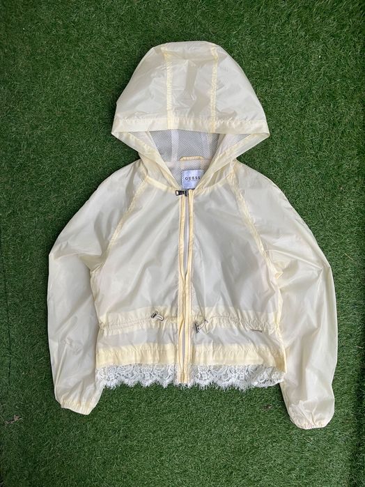 Дамско горнище / ветровка : GUESS S