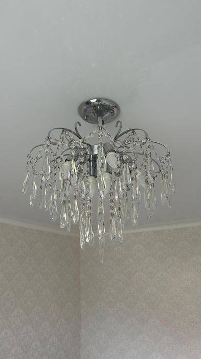 Продам люстры в хорошем состоянии