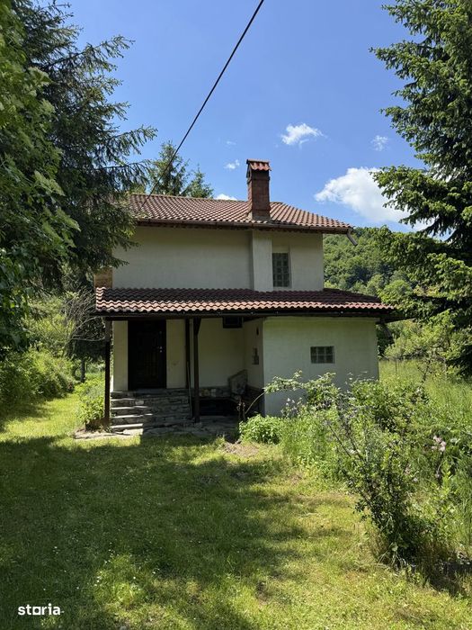 Lunca Gartii – 10 km de Rucar. Casa+Teren 3500 mp