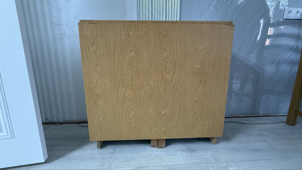 Продам стол-книжку
