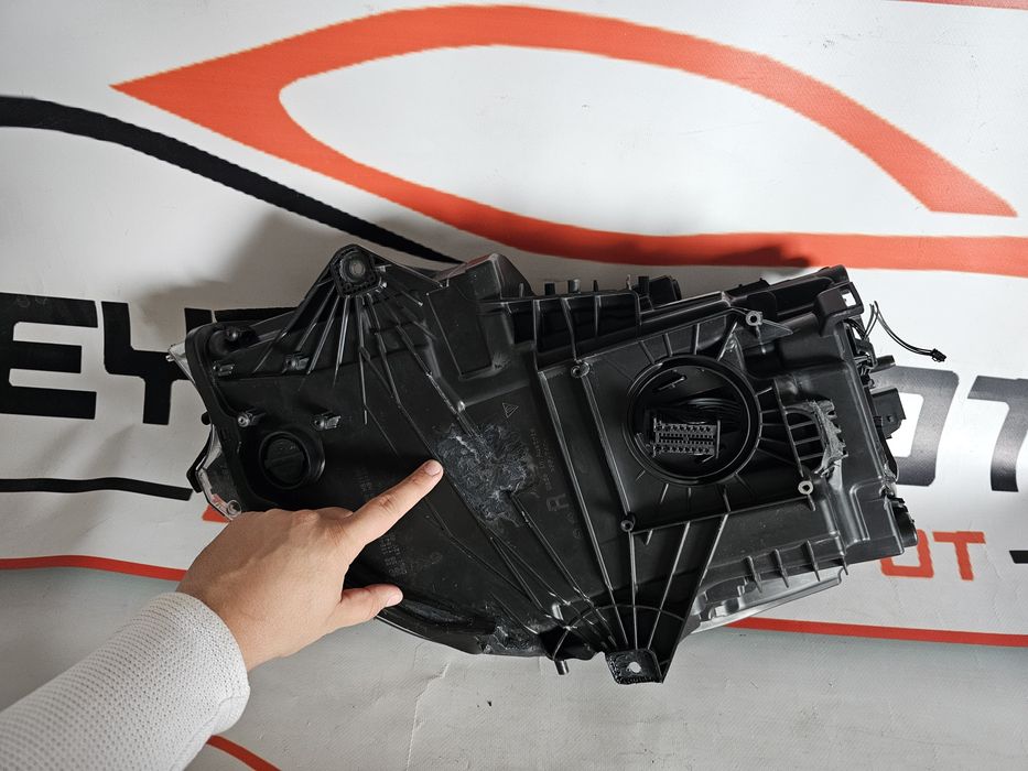 Far dreapta led Porsche Macan cod 95B941006F