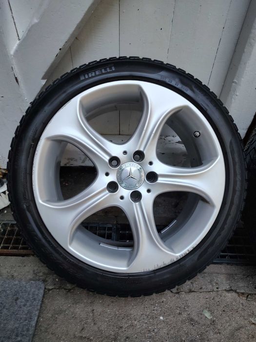 Оригинални  лети джанти 18"за Мерцедес W205
Всезезонни гуми 225/45/18