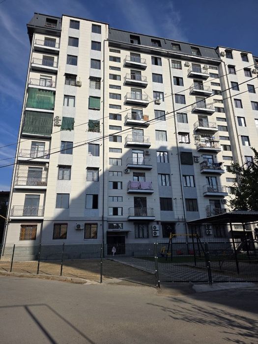 Algoritm 31 kv da milion kafeni orqa tomonida yengi tushgan dom 9 etaj