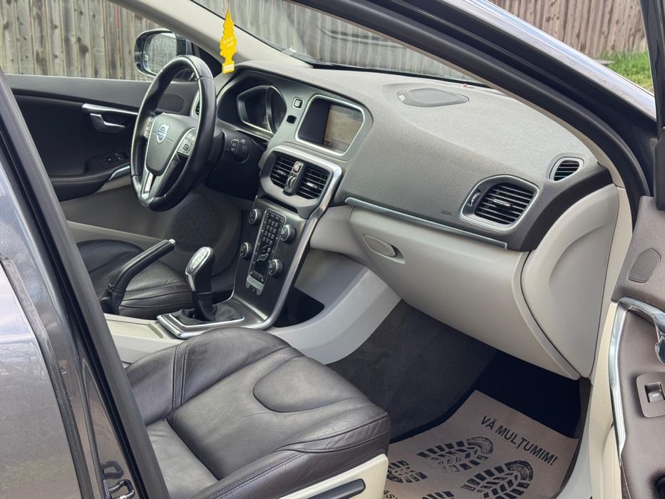 Volvo V40 1.6 D Summum