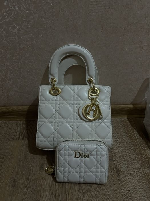 Сумки женский в отличном состоянии