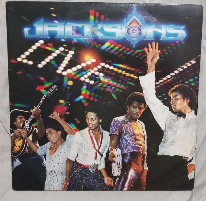 Michael Jackson and The Jacksons. Двоен концертен албум.