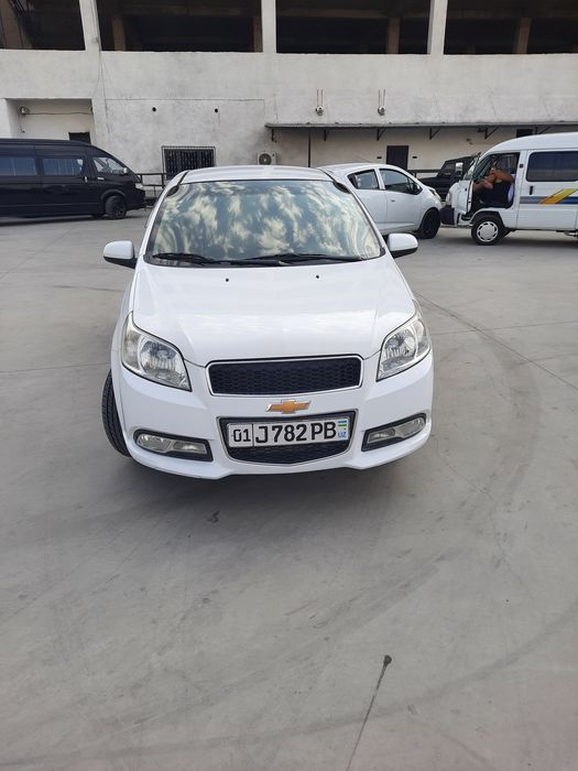 NEXIA 3 ок срочно сотилади