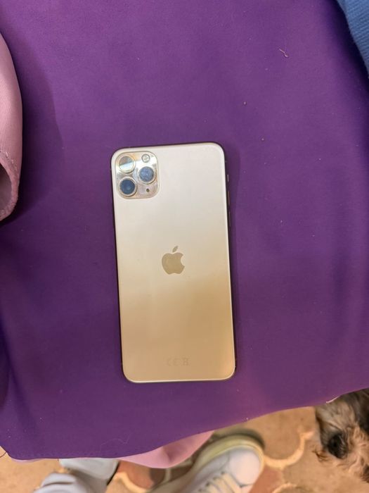 Iphone 11 pro max 256 URGENT!