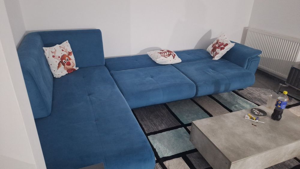 Colțar in perfectă stare cu ladă de depozitare