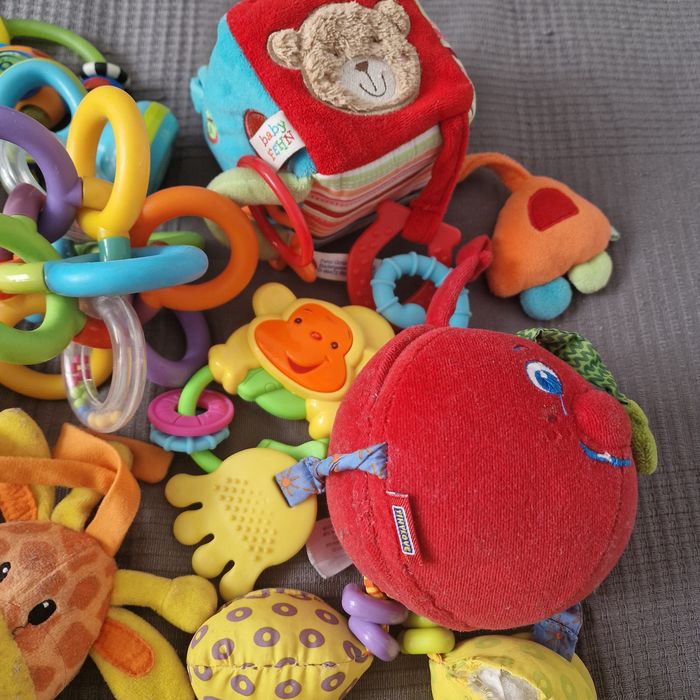 Детские развивающие игрушки